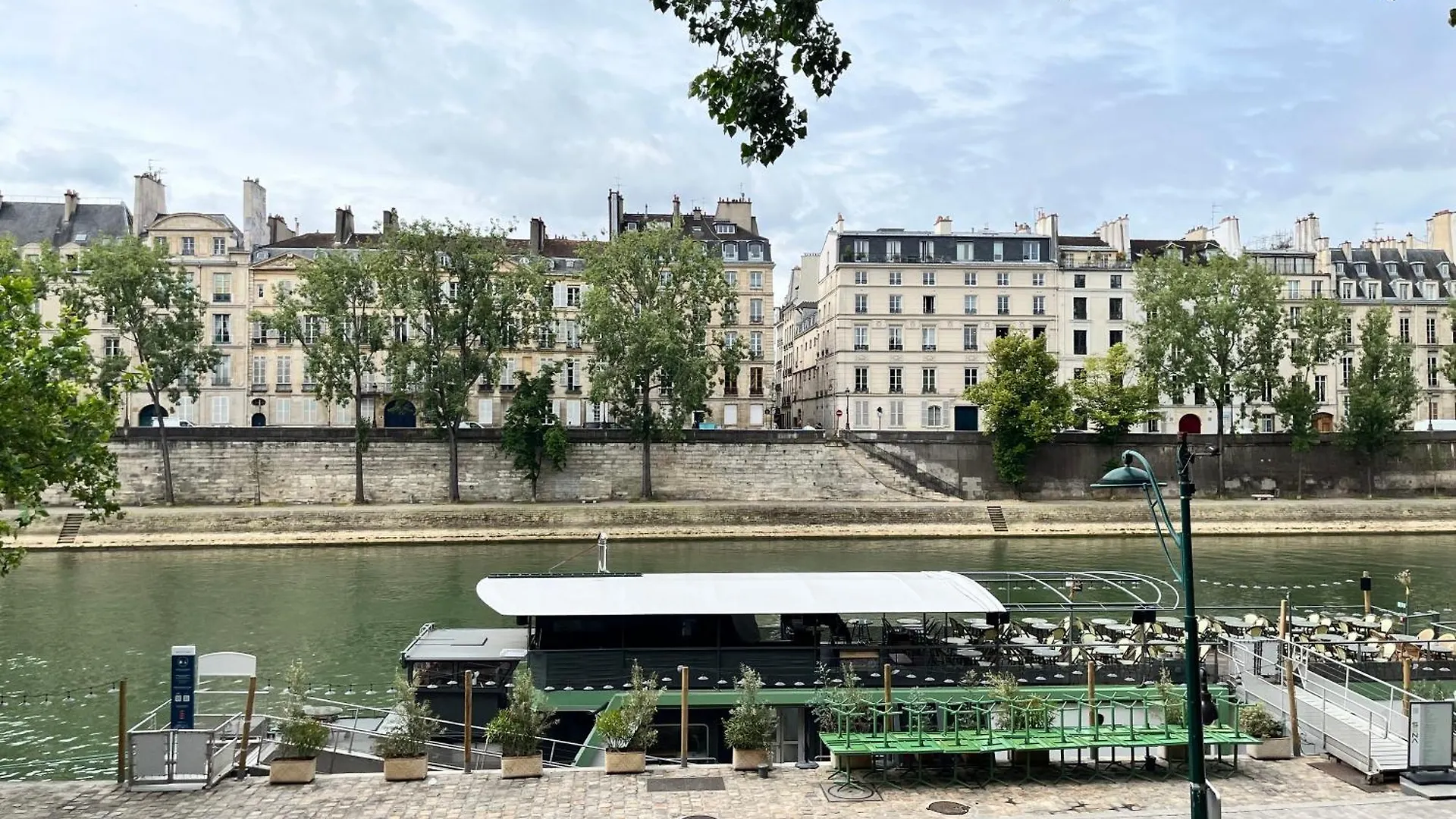 شقة Heart Of Le Marais - Modern & Cosy Nest In The Old باريس 0*,  فرنسا